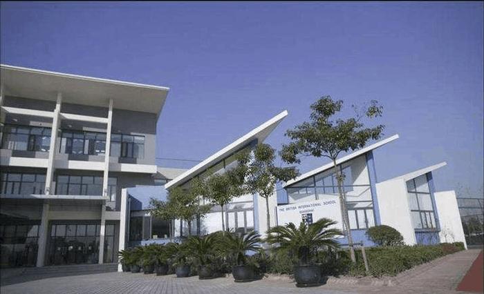 上海别墅之华漕板块 金丰国际社区: 大虹桥的后花园