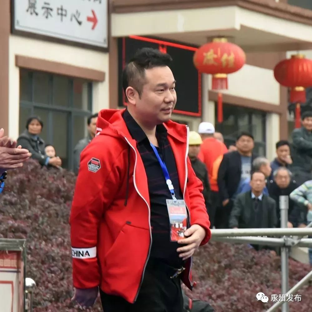 举重世锦赛冠军_举重世界冠军乐茂盛_世界举重冠军多少钱