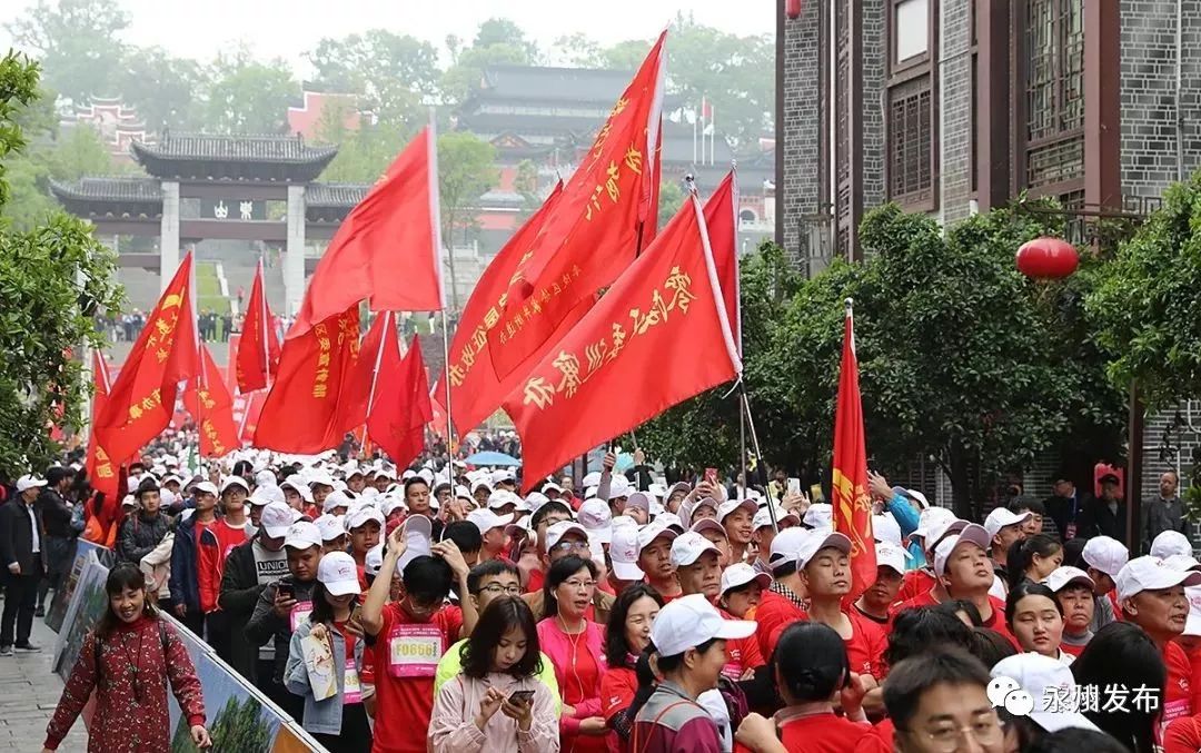 世界举重冠军多少钱_举重世锦赛冠军_举重世界冠军乐茂盛